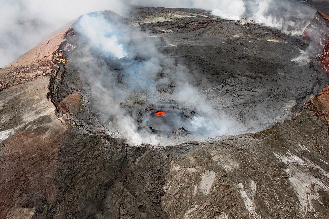 全球关注下的灾难预警与应对策略，最新火山爆发消息更新